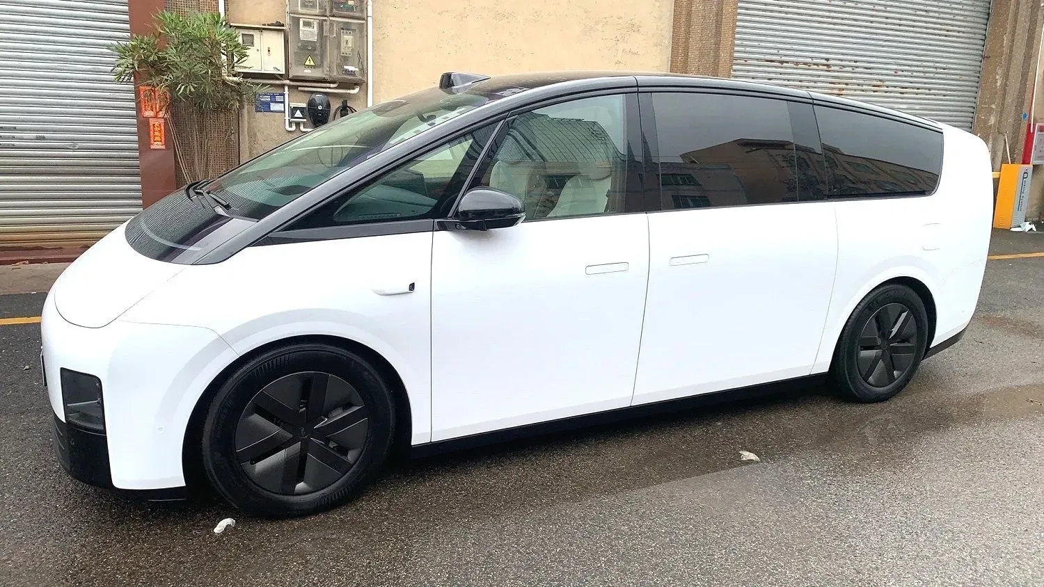 2024 Li MEGA BEV 102.7KWH,autocango,china used car exporter,china ev exporter,chinese used car exporter,chinese used ev exporter