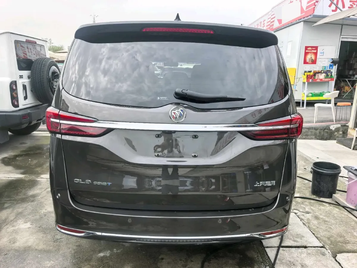 2022 Buick GL8 2.0T 237HP L4 9AT,autocango,china used car exporter,china ev exporter,chinese used car exporter,chinese used ev exporter