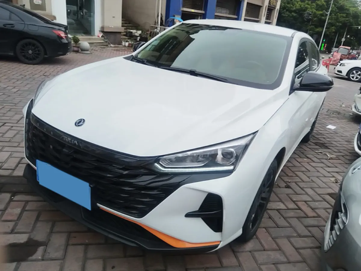2023 DongFeng Aeolus YiXuan 1.5L 125HP L4 6DCT,autocango,china used car exporter,china ev exporter,chinese used car exporter,chinese used ev exporter