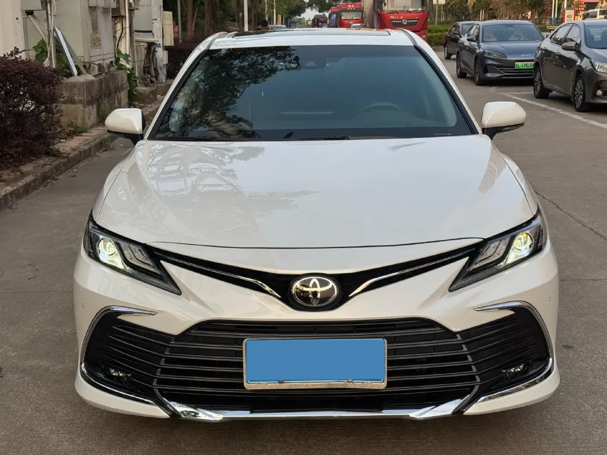 2023 Toyota Camry 2.0L 177HP L4 CVT,autocango,china used car exporter,china ev exporter,chinese used car exporter,chinese used ev exporter