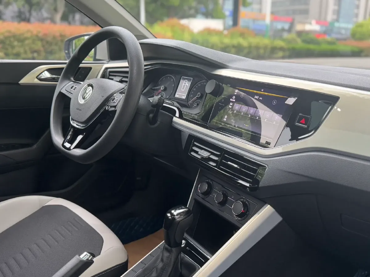 2021 Haval H6 1.5T 169HP L4 7DCT,autocango,china used car exporter,china ev exporter,chinese used car exporter,chinese used ev exporter