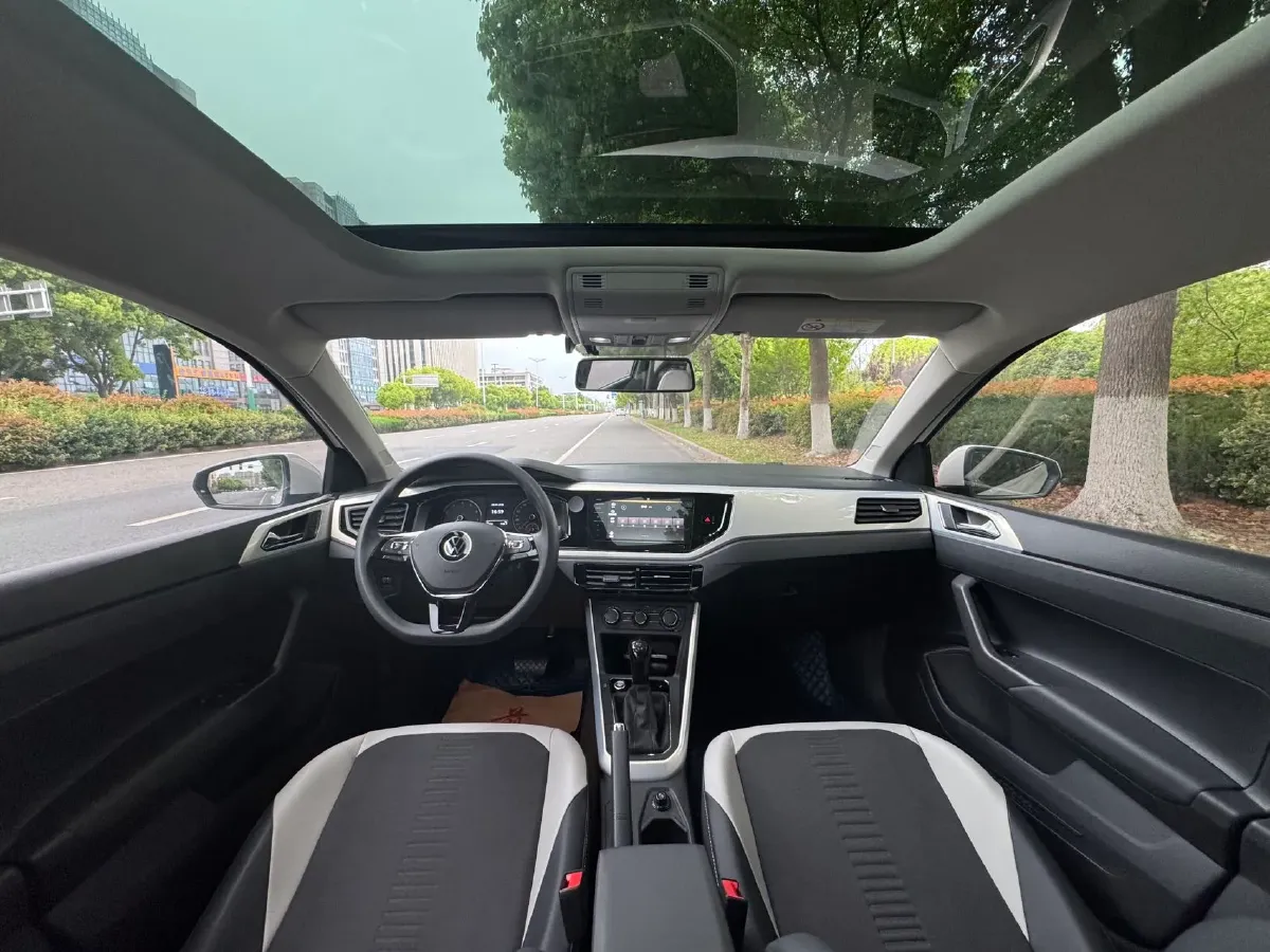 2021 Haval H6 1.5T 169HP L4 7DCT,autocango,china used car exporter,china ev exporter,chinese used car exporter,chinese used ev exporter