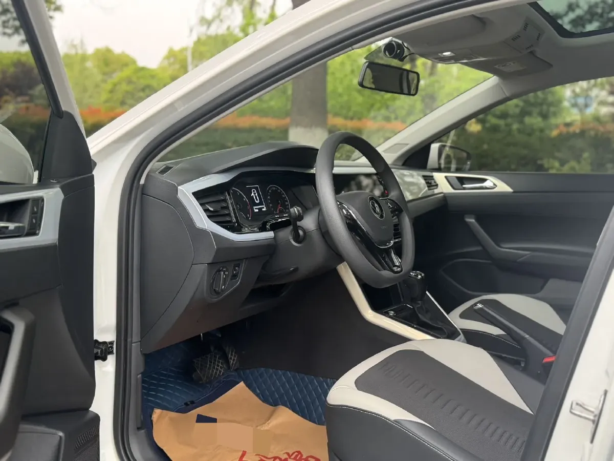 2021 Haval H6 1.5T 169HP L4 7DCT,autocango,china used car exporter,china ev exporter,chinese used car exporter,chinese used ev exporter