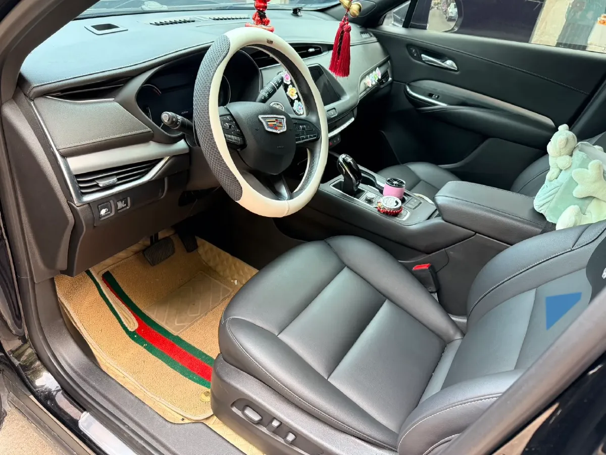 2022 Cadillac XT4 2.0T 237HP L4 9AT,autocango,china used car exporter,china ev exporter,chinese used car exporter,chinese used ev exporter