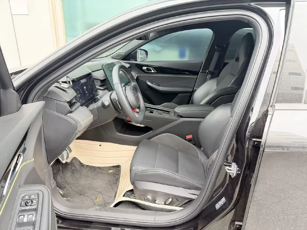 2023 LYNK&CO 03 2.0T 254HP L4 7DCT,autocango,china used car exporter,china ev exporter,chinese used car exporter,chinese used ev exporter