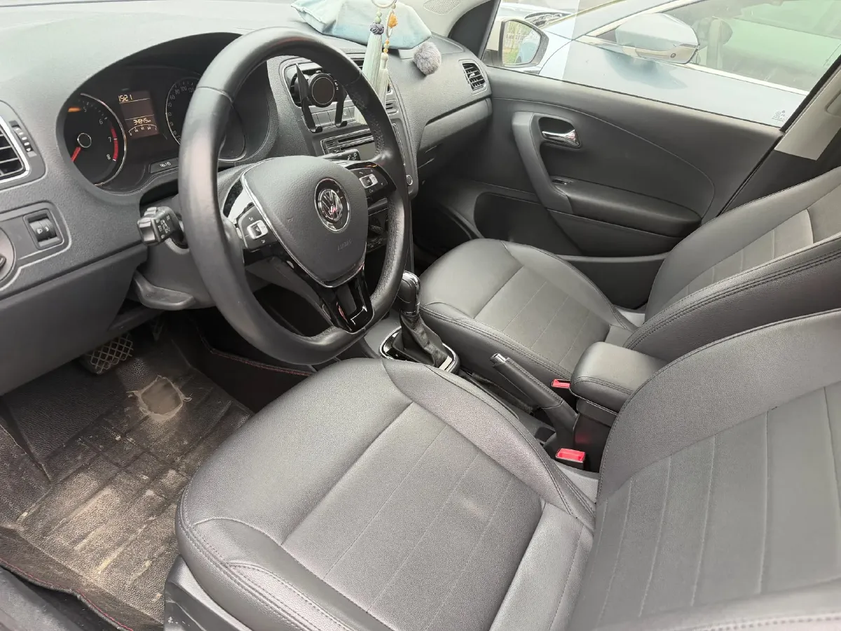 2016 Volkswagen Polo 1.6L 110HP L4 6AT,autocango,china used car exporter,china ev exporter,chinese used car exporter,chinese used ev exporter