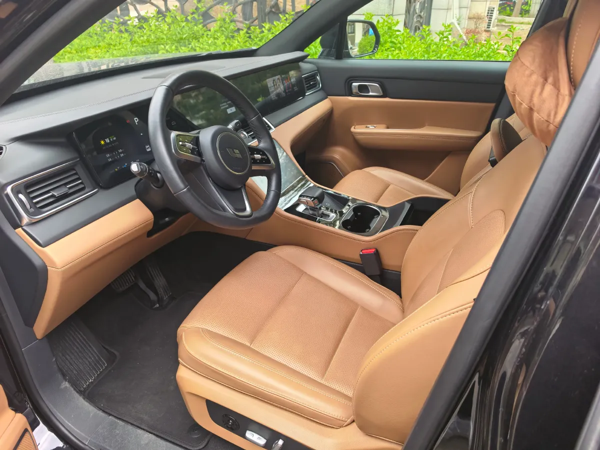 2021 Li ONE Range Extended 131HP REEV 40.5KWH,autocango,china used car exporter,china ev exporter,chinese used car exporter,chinese used ev exporter