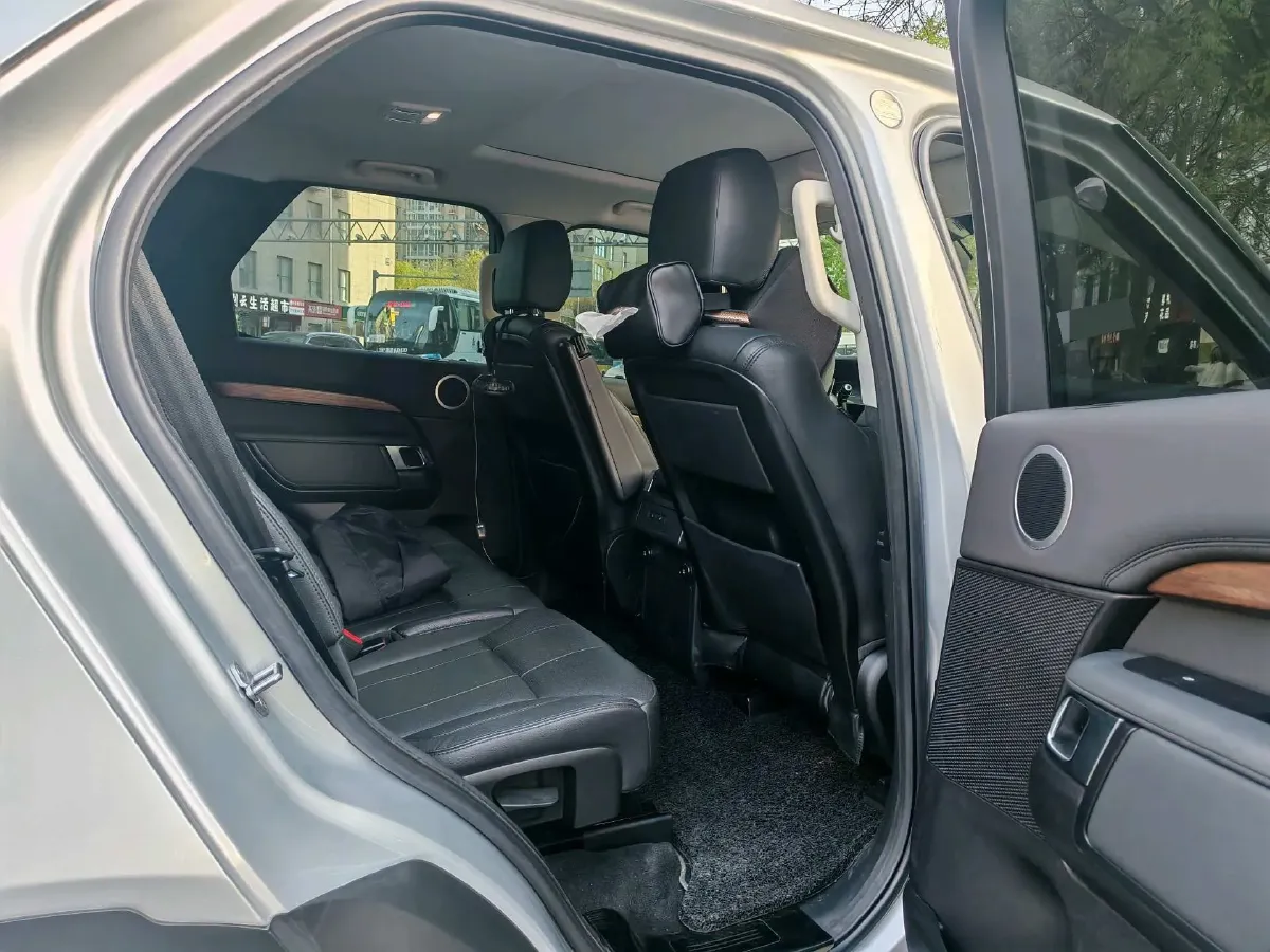 2018 Land Rover Discovery 3.0T 340HP V6 8AT,autocango,china used car exporter,china ev exporter,chinese used car exporter,chinese used ev exporter