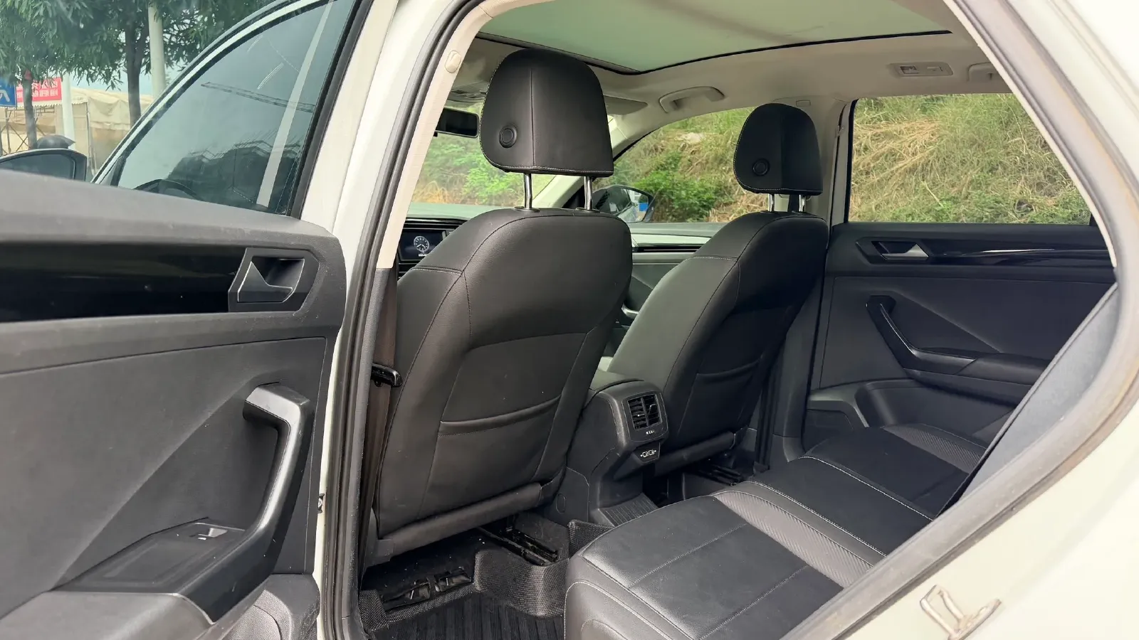 2018 Jeep Renegade 2.0L 155HP L4 9AT,autocango,china used car exporter,china ev exporter,chinese used car exporter,chinese used ev exporter