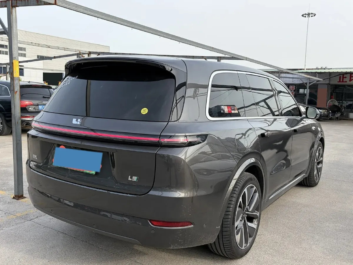 2023 Li L9 Range Extended 154HP REEV 42.6KWH,autocango,china used car exporter,china ev exporter,chinese used car exporter,chinese used ev exporter