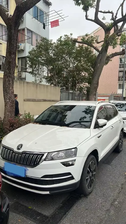 2021 Skoda Karoq 1.4T 150HP L4 7DCT,autocango,china used car exporter,china ev exporter,chinese used car exporter,chinese used ev exporter