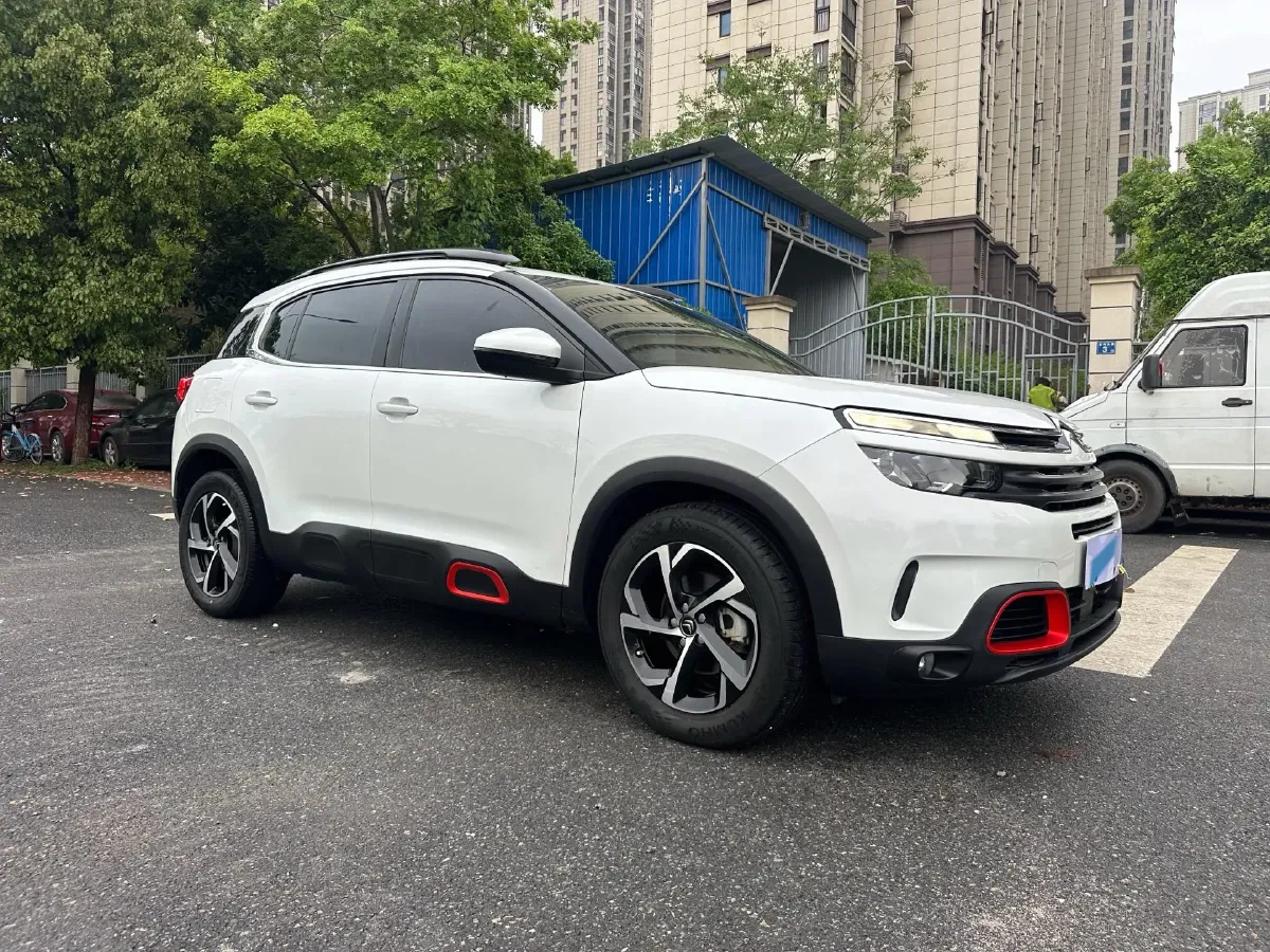 2017 Citroen C5 Aircross 1.6T 167HP L4 6AT,autocango,china used car exporter,china ev exporter,chinese used car exporter,chinese used ev exporter