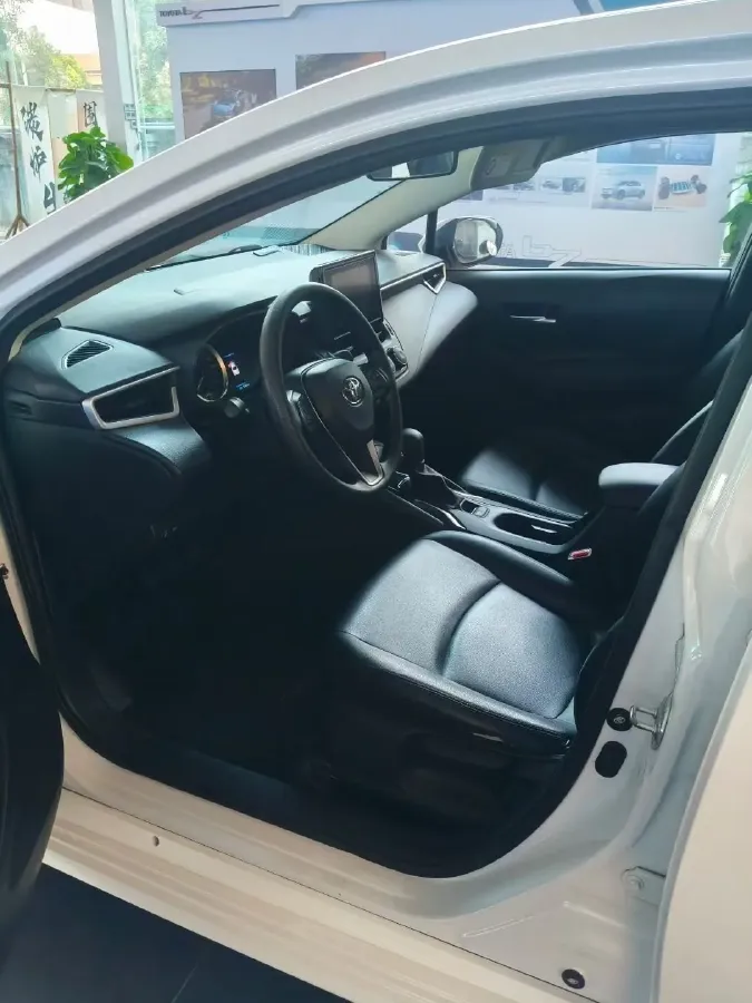 2021 Toyota Corolla 1.2T 116HP L4 CVT,autocango,china used car exporter,china ev exporter,chinese used car exporter,chinese used ev exporter