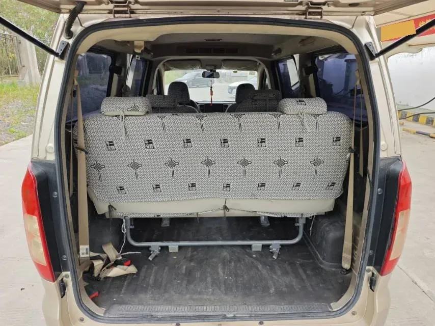 2019 WuLing HongGuang V 1.5L 99HP L4 6MT,autocango,china used car exporter,china ev exporter,chinese used car exporter,chinese used ev exporter