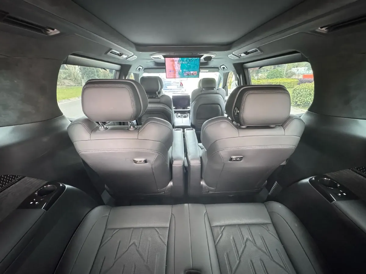 2024 Zeekr 009 BEV 140KWH,autocango,china used car exporter,china ev exporter,chinese used car exporter,chinese used ev exporter