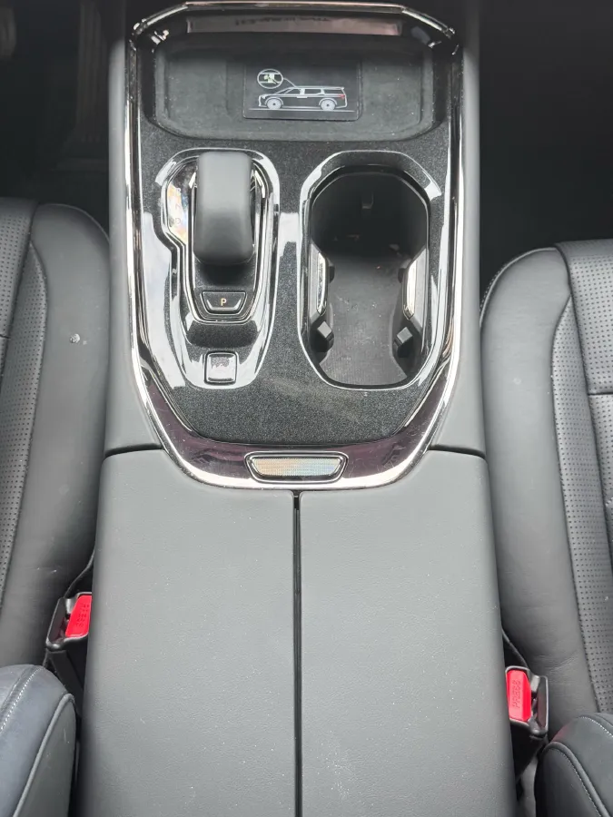 2024 Zeekr 009 BEV 140KWH,autocango,china used car exporter,china ev exporter,chinese used car exporter,chinese used ev exporter