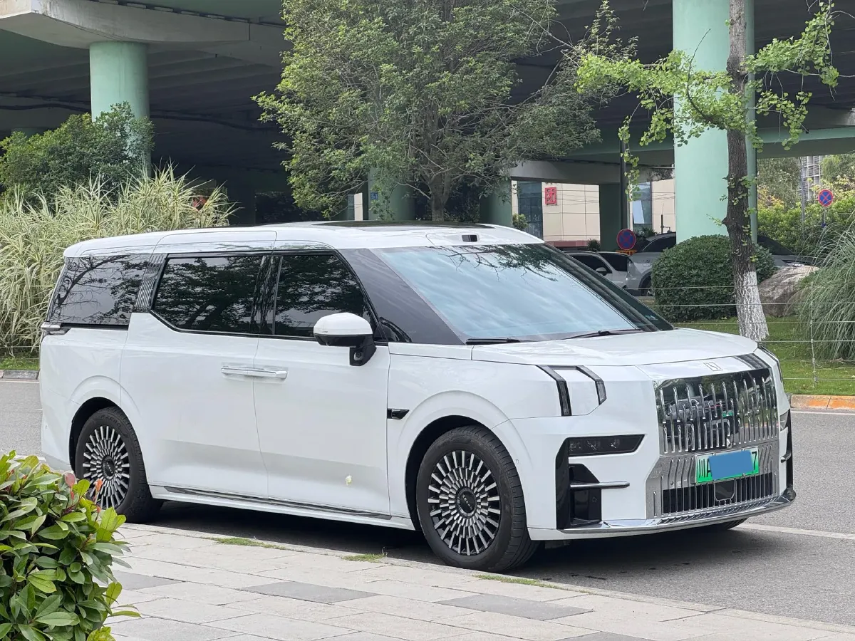 2024 Zeekr 009 BEV 140KWH,autocango,china used car exporter,china ev exporter,chinese used car exporter,chinese used ev exporter