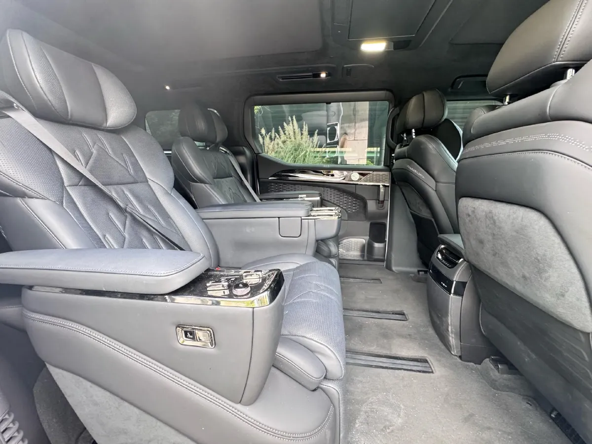 2024 Zeekr 009 BEV 140KWH,autocango,china used car exporter,china ev exporter,chinese used car exporter,chinese used ev exporter