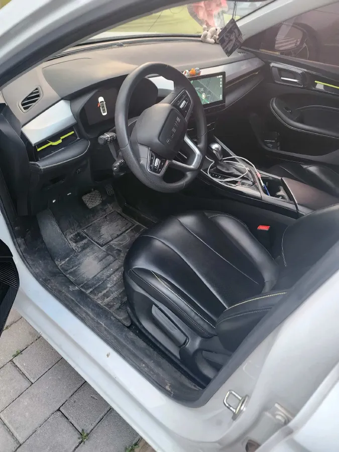 2021 Roewe i5 1.5L 120HP L4 CVT,autocango,china used car exporter,china ev exporter,chinese used car exporter,chinese used ev exporter