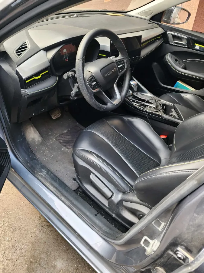 2021 Roewe i5 1.5L 120HP L4 CVT,autocango,china used car exporter,china ev exporter,chinese used car exporter,chinese used ev exporter