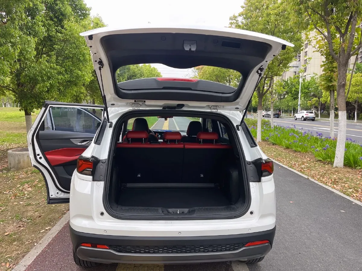 2023 ChangAn CS35 Plus 1.4T 160HP L4 7DCT,autocango,china used car exporter,china ev exporter,chinese used car exporter,chinese used ev exporter