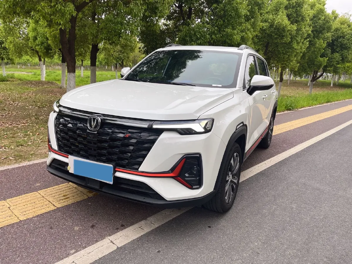 2023 ChangAn CS35 Plus 1.4T 160HP L4 7DCT,autocango,china used car exporter,china ev exporter,chinese used car exporter,chinese used ev exporter