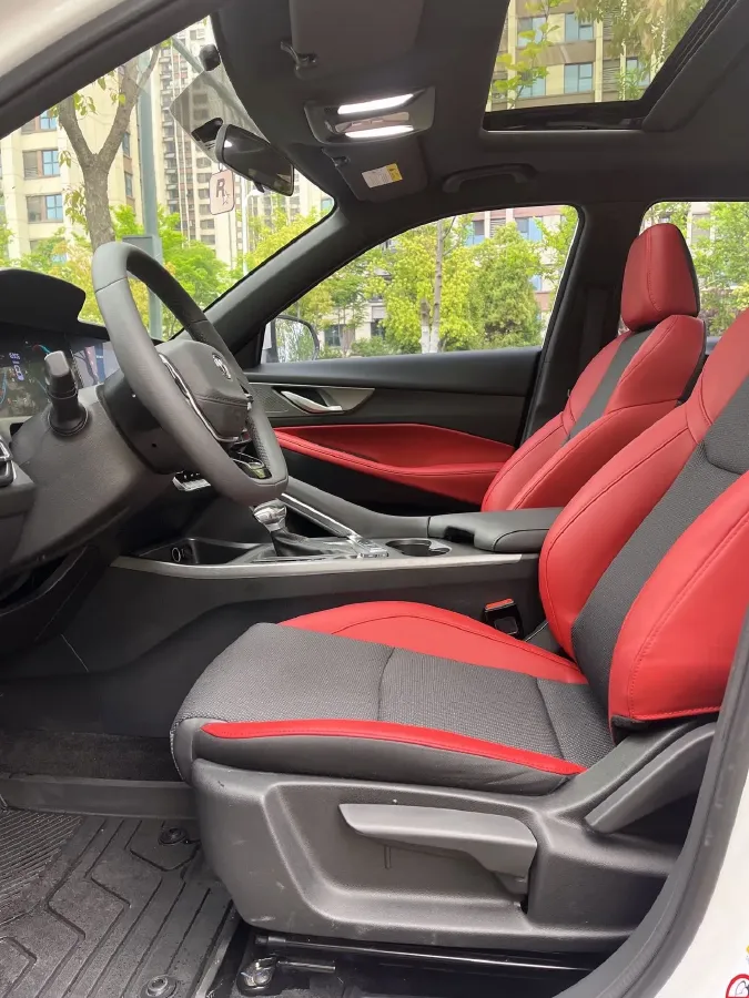 2023 ChangAn CS35 Plus 1.4T 160HP L4 7DCT,autocango,china used car exporter,china ev exporter,chinese used car exporter,chinese used ev exporter