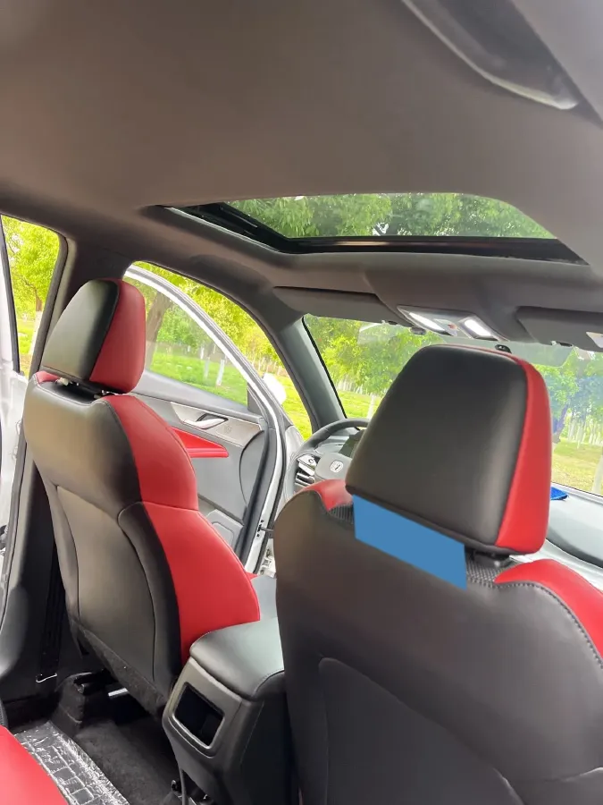 2023 ChangAn CS35 Plus 1.4T 160HP L4 7DCT,autocango,china used car exporter,china ev exporter,chinese used car exporter,chinese used ev exporter