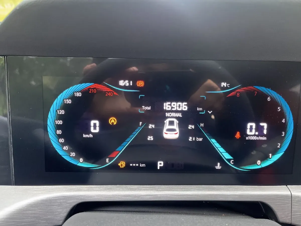 2023 ChangAn CS35 Plus 1.4T 160HP L4 7DCT,autocango,china used car exporter,china ev exporter,chinese used car exporter,chinese used ev exporter