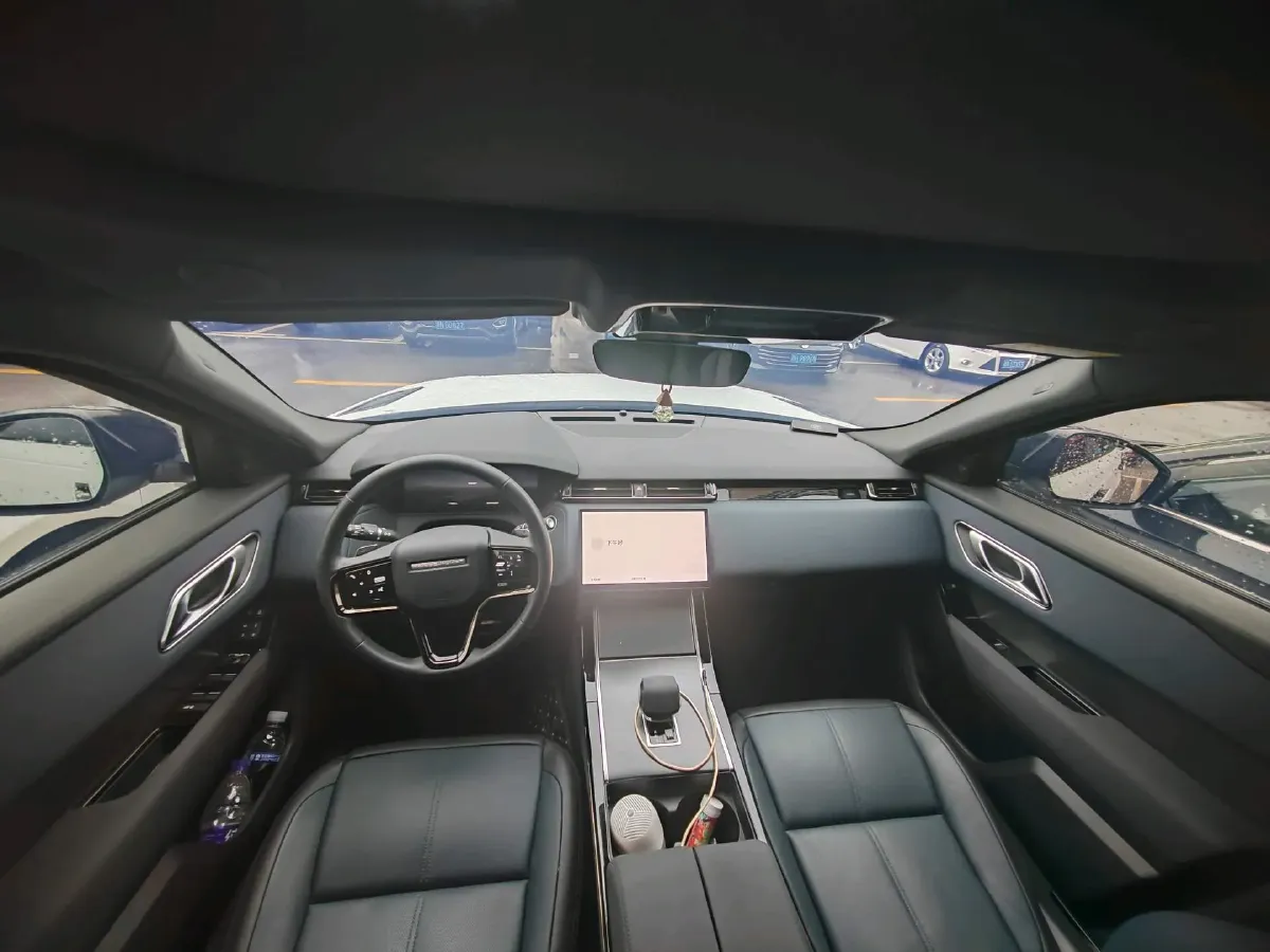 2024 Land Rover Range Rover Velar 2.0T 250HP L4 8AT,autocango,china used car exporter,china ev exporter,chinese used car exporter,chinese used ev exporter