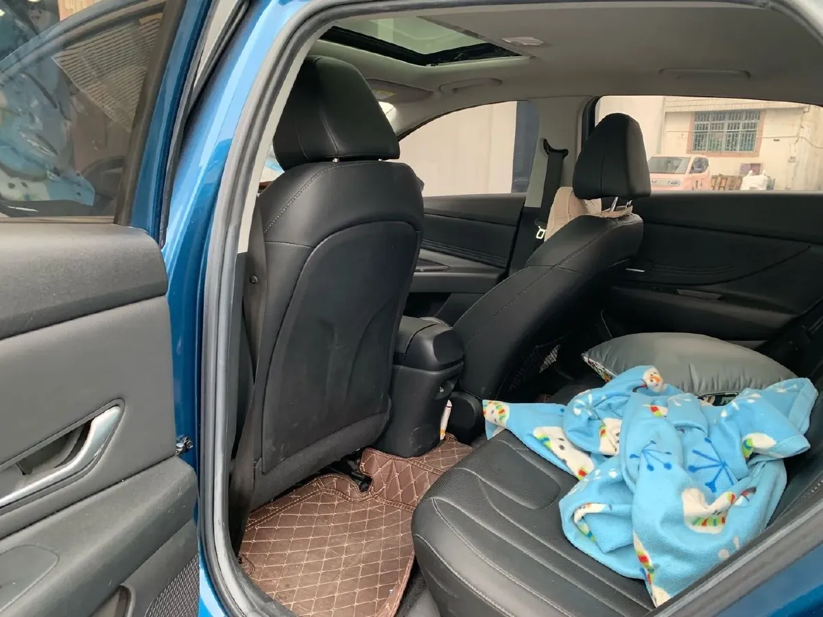 2021 Hyundai Elantra 1.5L 115HP L4 CVT,autocango,china used car exporter,china ev exporter,chinese used car exporter,chinese used ev exporter