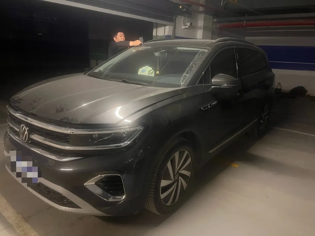 2021 Volkswagen Talagon 2.0T 220HP L4 7DCT,autocango,china used car exporter,china ev exporter,chinese used car exporter,chinese used ev exporter