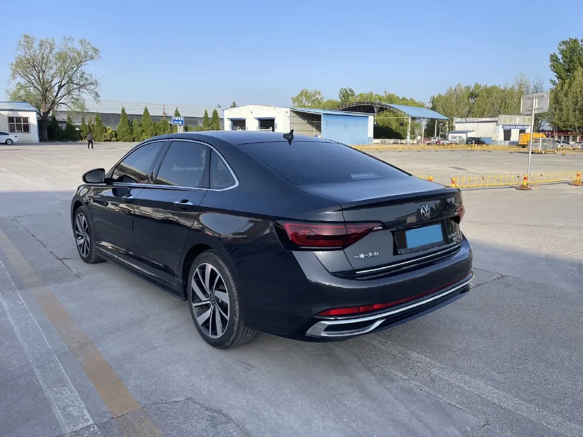 2023 Volkswagen Sagitar 1.5T 160HP L4 7DCT,autocango,china used car exporter,china ev exporter,chinese used car exporter,chinese used ev exporter