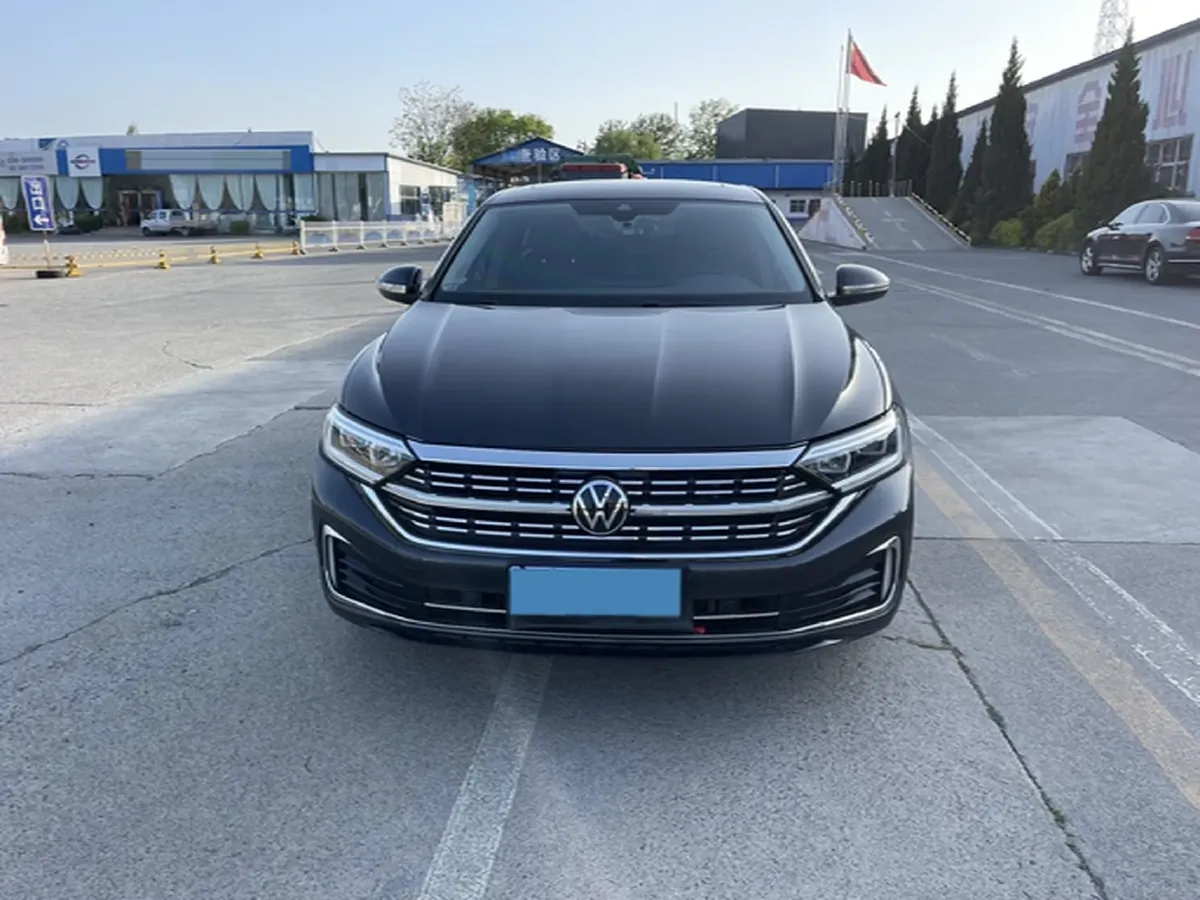 2023 Volkswagen Sagitar 1.5T 160HP L4 7DCT,autocango,china used car exporter,china ev exporter,chinese used car exporter,chinese used ev exporter