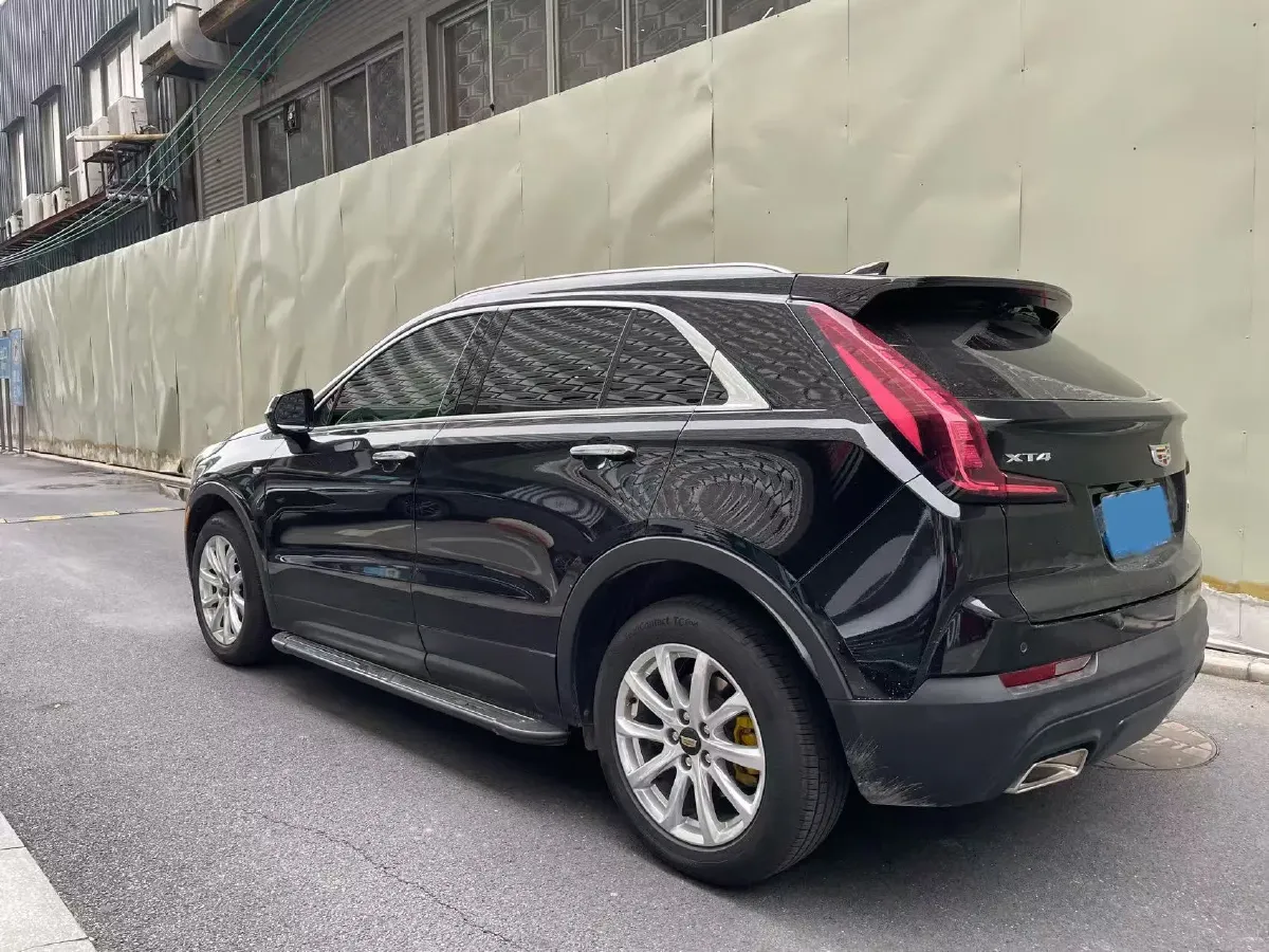 2021 Cadillac XT4 2.0T 237HP L4 9AT,autocango,china used car exporter,china ev exporter,chinese used car exporter,chinese used ev exporter