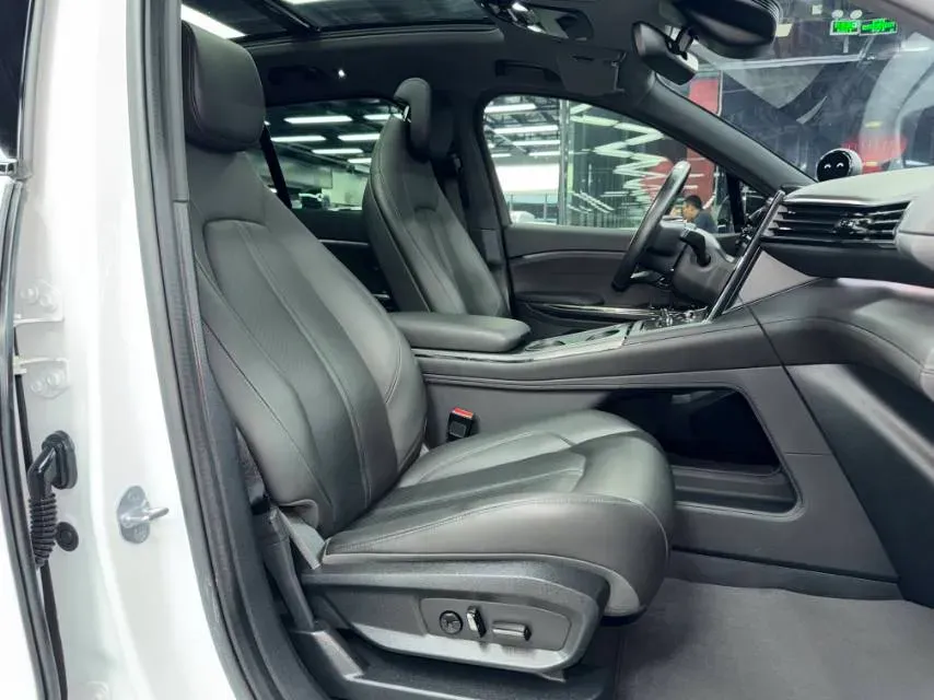 2020 Lexus NX 2.5L 155HP L4 E-CVT Hybrid,autocango,china used car exporter,china ev exporter,chinese used car exporter,chinese used ev exporter