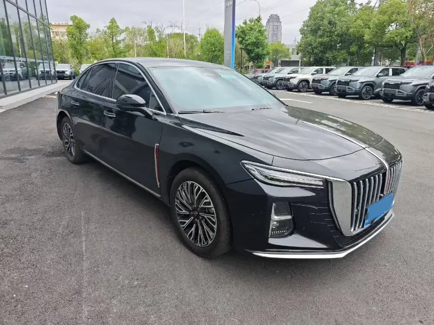 2025 HongQi H5 1.5T 169HP L4 1DHT Hybrid,autocango,china used car exporter,china ev exporter,chinese used car exporter,chinese used ev exporter