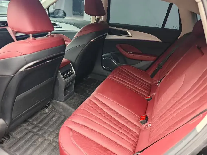 2025 HongQi H5 1.5T 169HP L4 1DHT Hybrid,autocango,china used car exporter,china ev exporter,chinese used car exporter,chinese used ev exporter