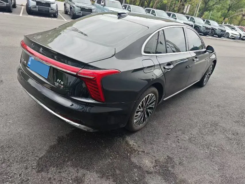 2025 HongQi H5 1.5T 169HP L4 1DHT Hybrid,autocango,china used car exporter,china ev exporter,chinese used car exporter,chinese used ev exporter