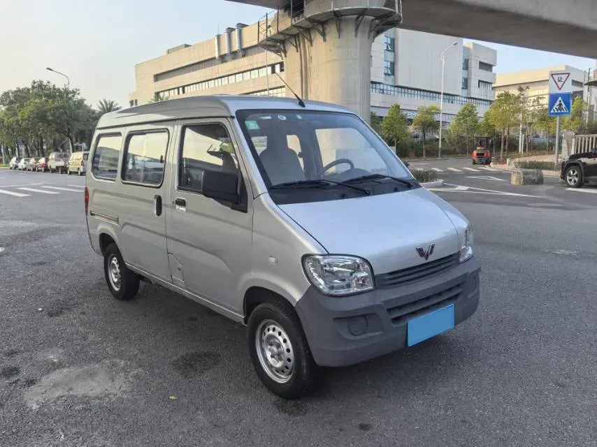 2019 WuLing ZhiGuang 1.2L 82HP L4 5MT,autocango,china used car exporter,china ev exporter,chinese used car exporter,chinese used ev exporter