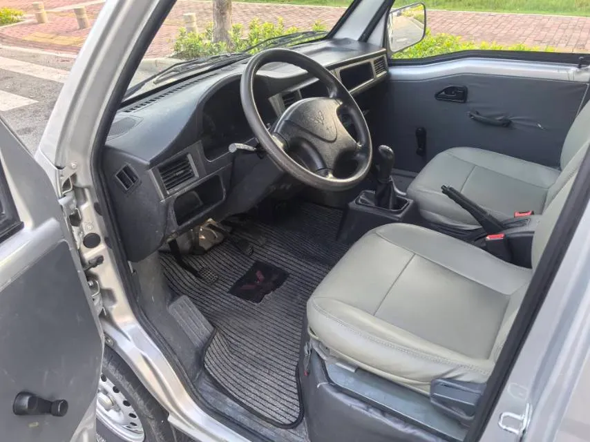 2019 WuLing ZhiGuang 1.2L 82HP L4 5MT,autocango,china used car exporter,china ev exporter,chinese used car exporter,chinese used ev exporter