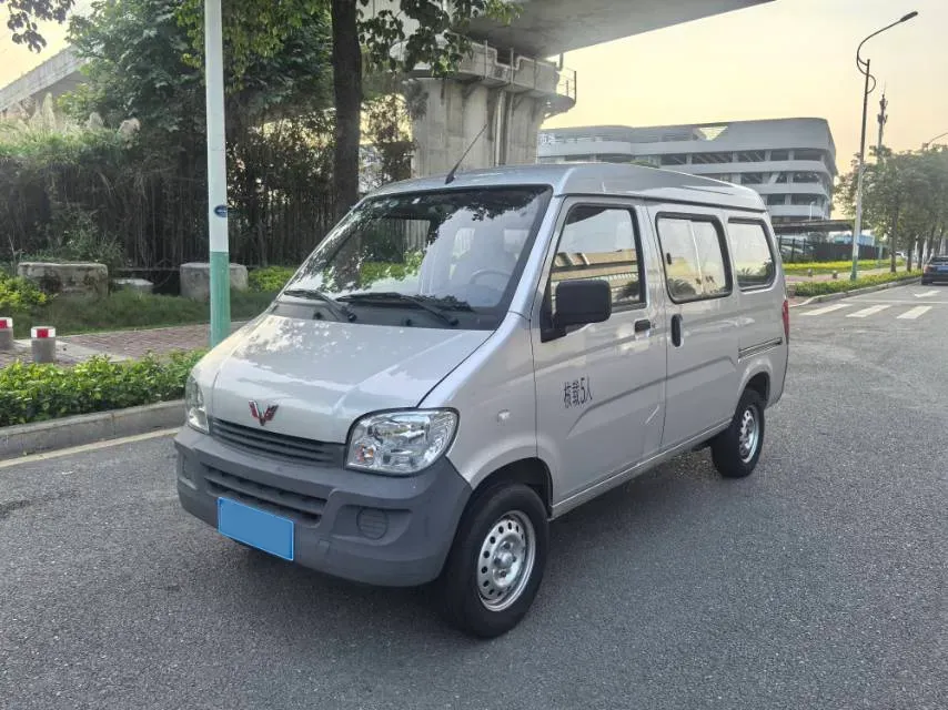 2019 WuLing ZhiGuang 1.2L 82HP L4 5MT,autocango,china used car exporter,china ev exporter,chinese used car exporter,chinese used ev exporter