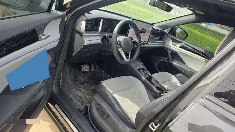 2025 Volkswagen Tayron 2.0T 186HP L4 7DCT,autocango,china used car exporter,china ev exporter,chinese used car exporter,chinese used ev exporter