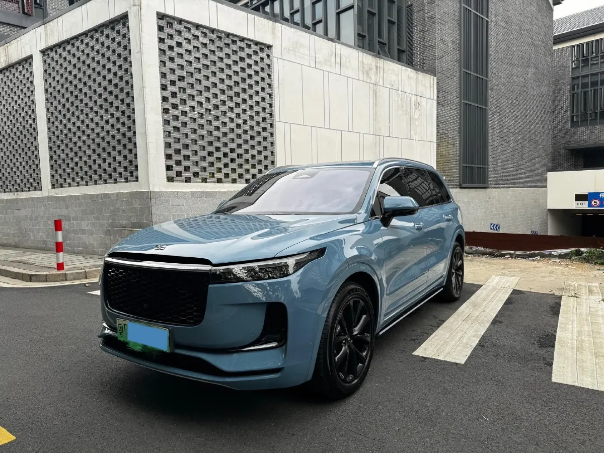 2021 Li ONE Range Extended 131HP REEV 40.5KWH,autocango,china used car exporter,china ev exporter,chinese used car exporter,chinese used ev exporter