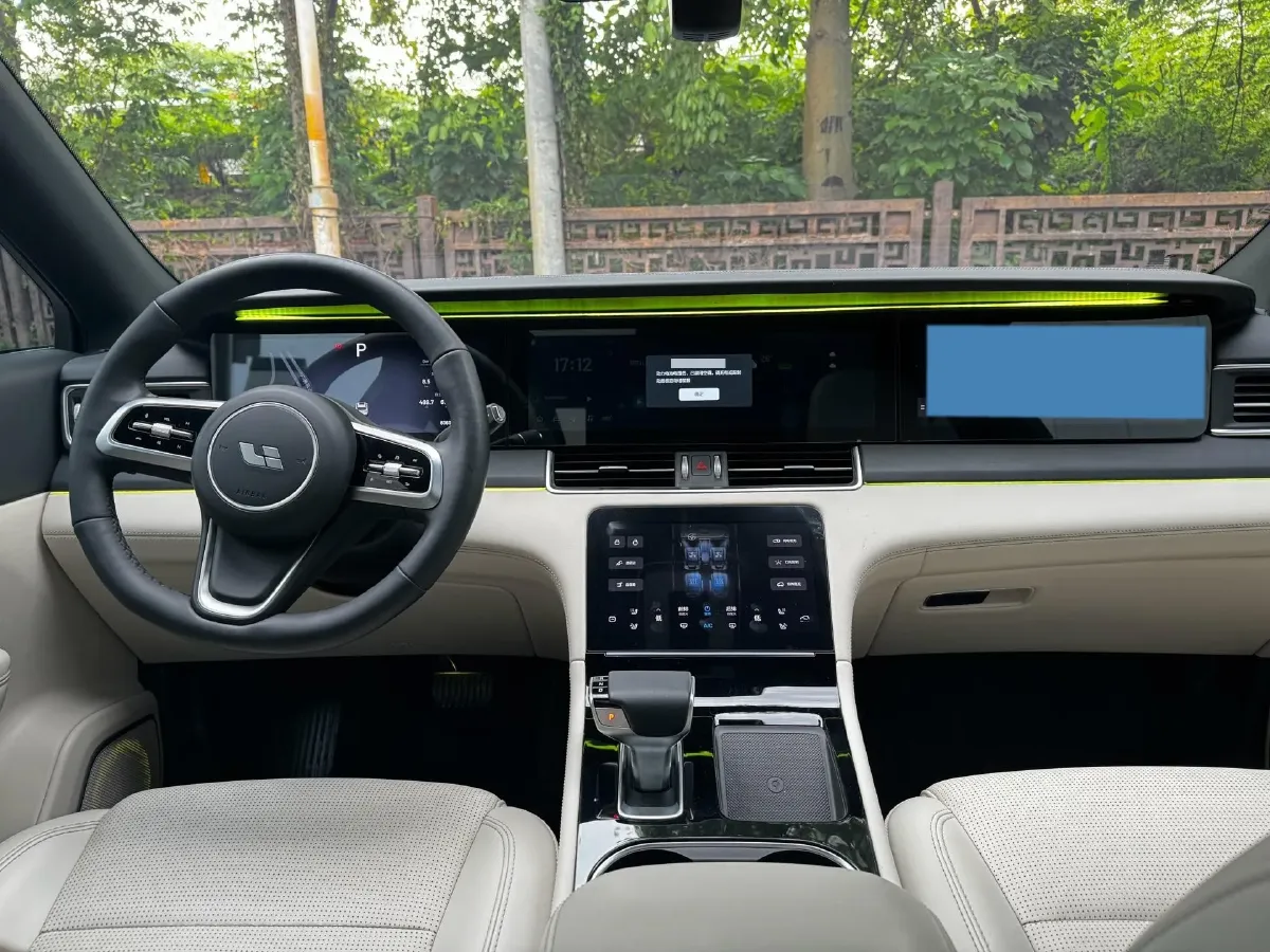 2021 Li ONE Range Extended 131HP REEV 40.5KWH,autocango,china used car exporter,china ev exporter,chinese used car exporter,chinese used ev exporter