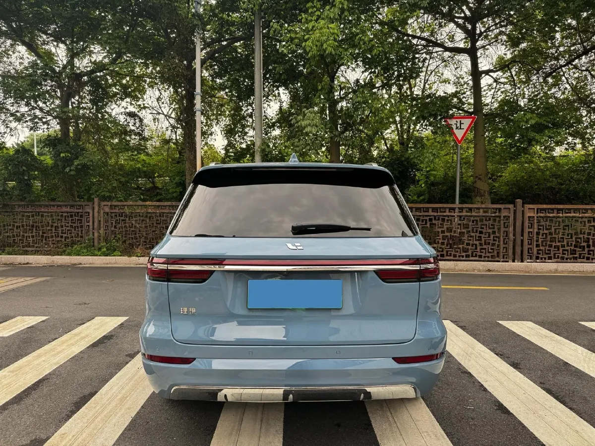 2021 Li ONE Range Extended 131HP REEV 40.5KWH,autocango,china used car exporter,china ev exporter,chinese used car exporter,chinese used ev exporter