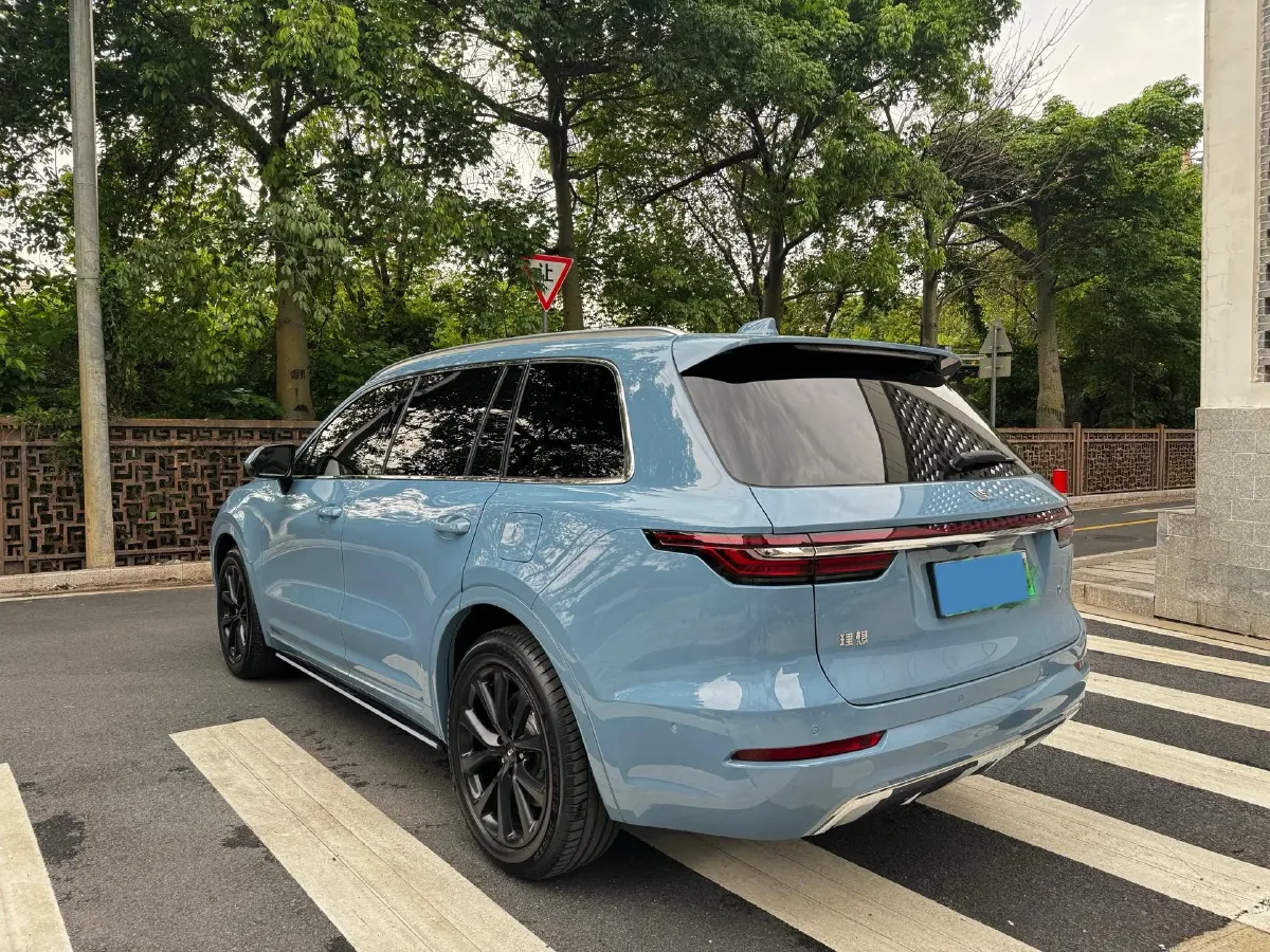 2021 Li ONE Range Extended 131HP REEV 40.5KWH,autocango,china used car exporter,china ev exporter,chinese used car exporter,chinese used ev exporter