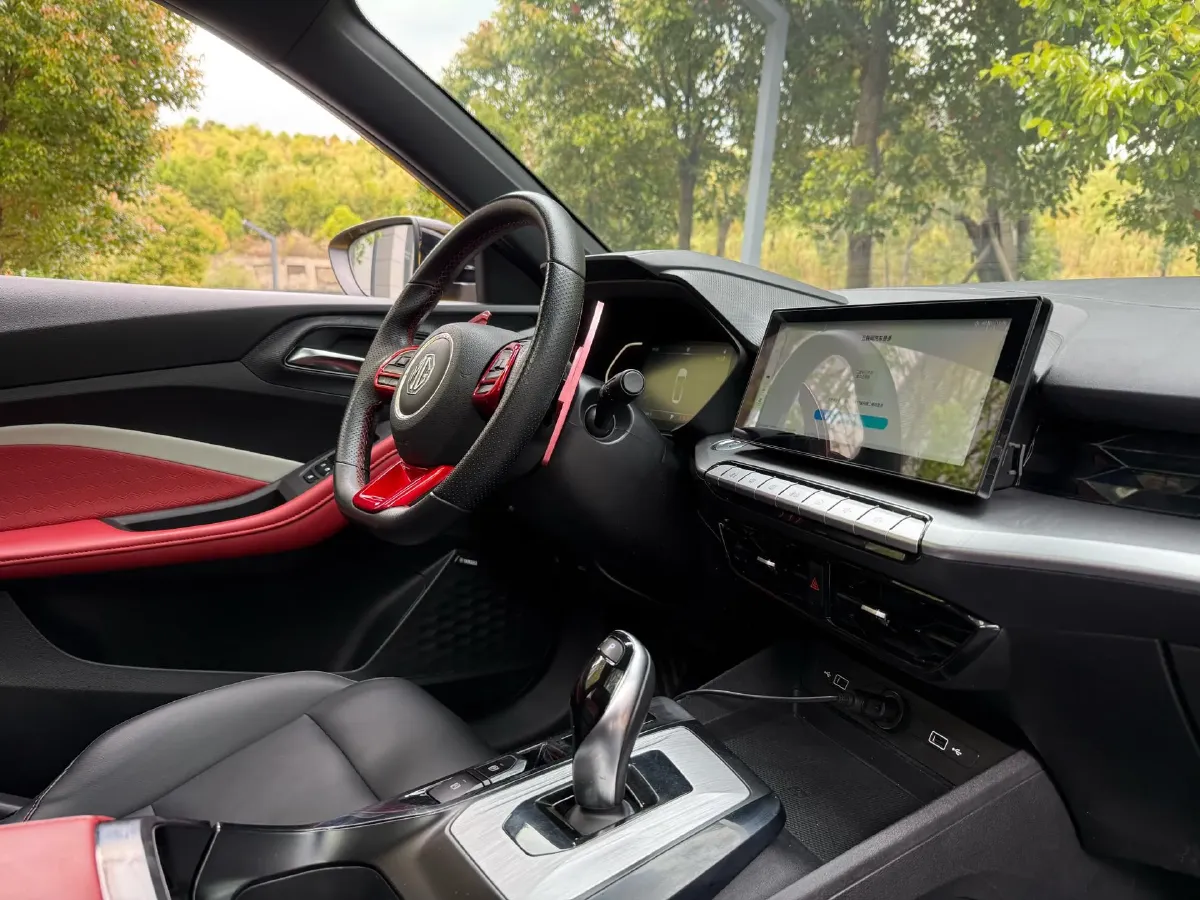 2021 MG 5 1.5T 173HP L4 7DCT,autocango,china used car exporter,china ev exporter,chinese used car exporter,chinese used ev exporter