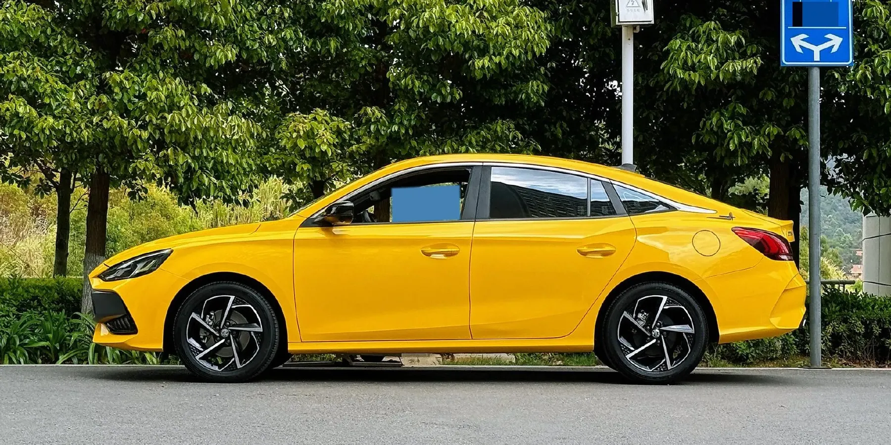 2021 MG 5 1.5T 173HP L4 7DCT,autocango,china used car exporter,china ev exporter,chinese used car exporter,chinese used ev exporter