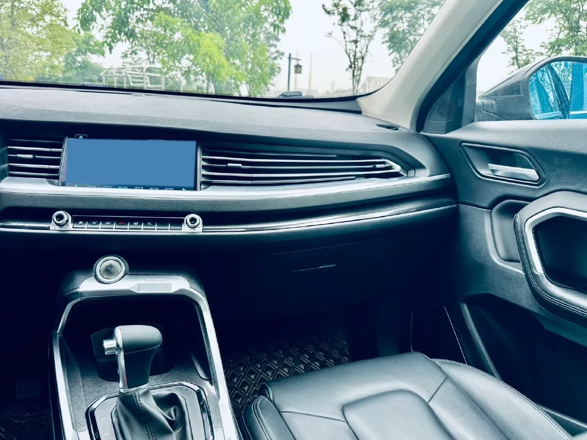 2017 Haval H6 1.5T 169HP L4 7DCT,autocango,china used car exporter,china ev exporter,chinese used car exporter,chinese used ev exporter